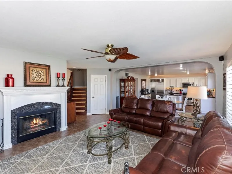 825 Derby Corona, CA 92882