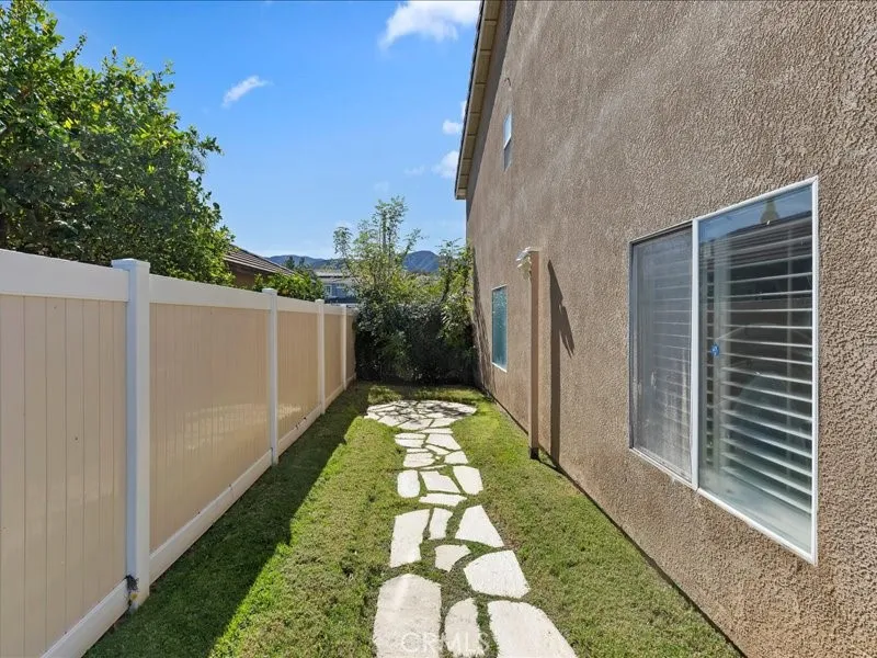 825 Derby Corona, CA 92882