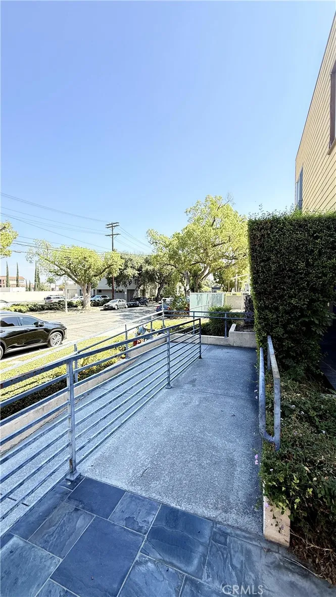 41 Oak Avenue #1 Pasadena, CA 91107