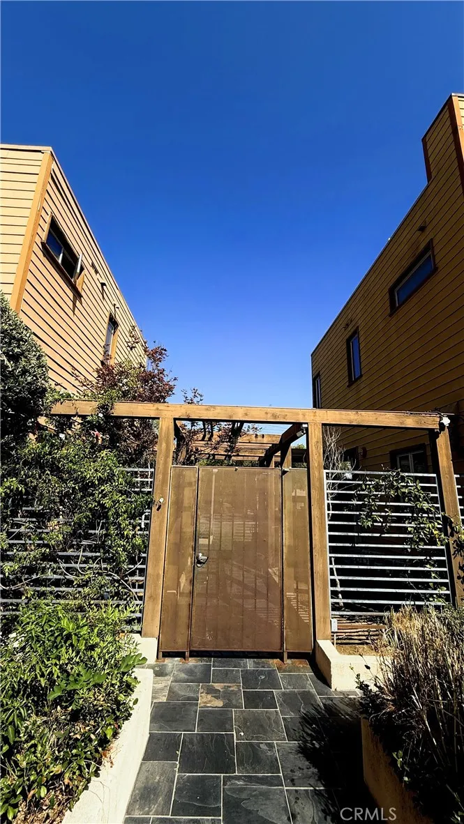 41 Oak Avenue #1 Pasadena, CA 91107