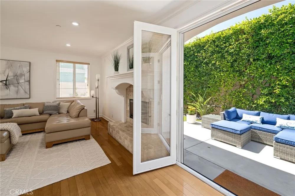 2115 Pullman Lane #B Redondo Beach, CA 90278
