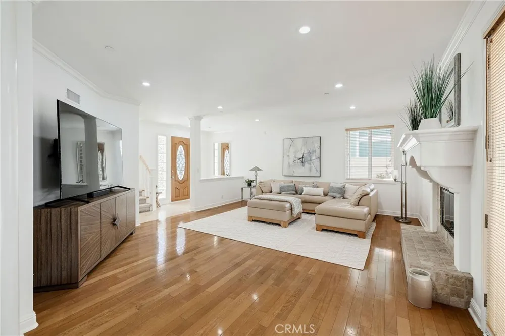 2115 Pullman Lane #B Redondo Beach, CA 90278
