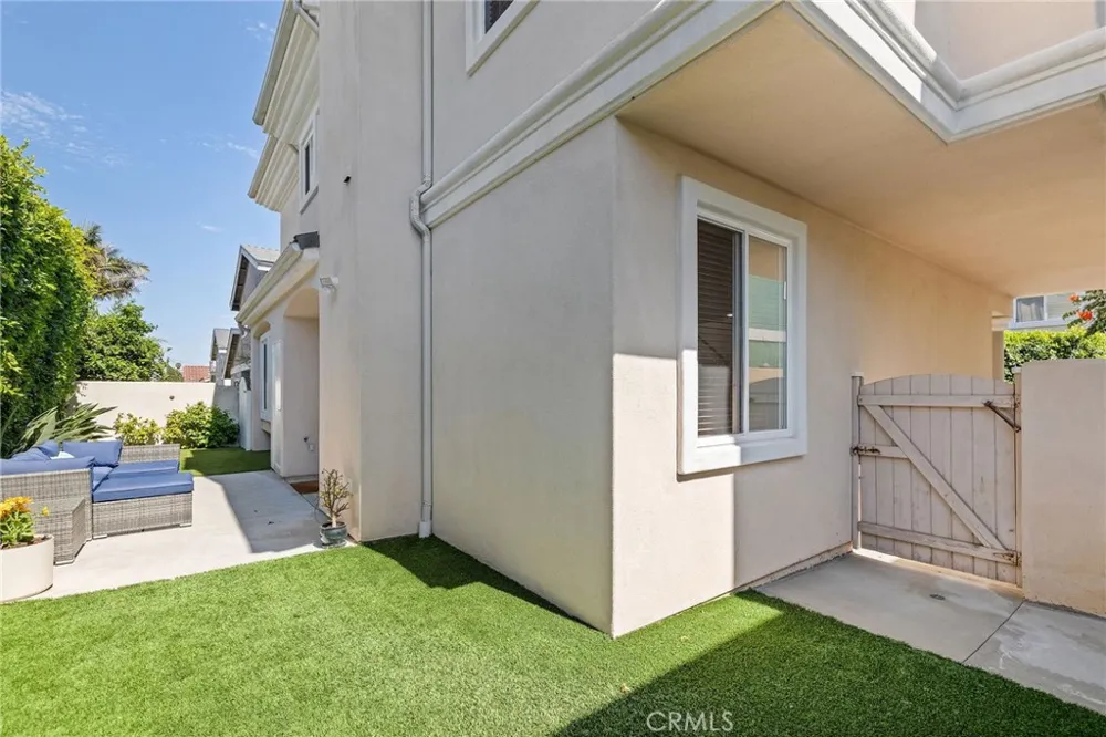2115 Pullman Lane #B Redondo Beach, CA 90278