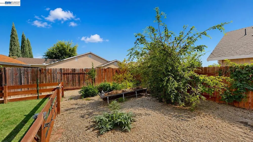 771 Twin Hills Dr Galt, CA 95632