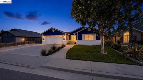 771 Twin Hills Dr