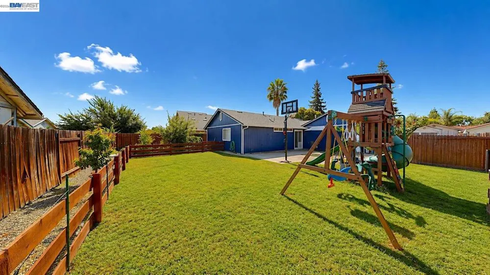 771 Twin Hills Dr Galt, CA 95632