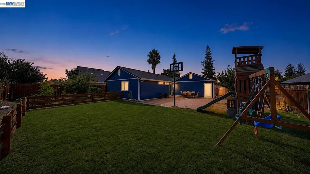 771 Twin Hills Dr Galt, CA 95632