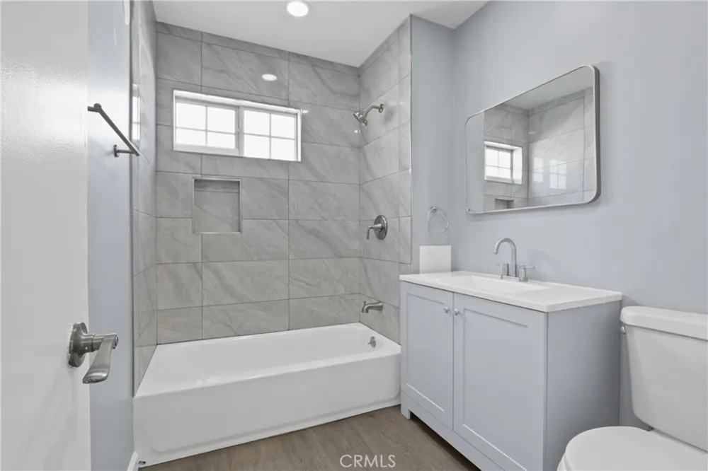 8408 Cleta Downey, CA 90241