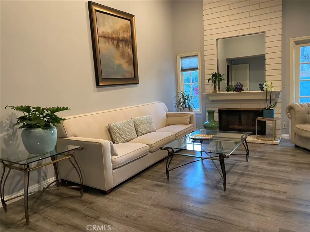 2 Redhawk Irvine, CA 92604