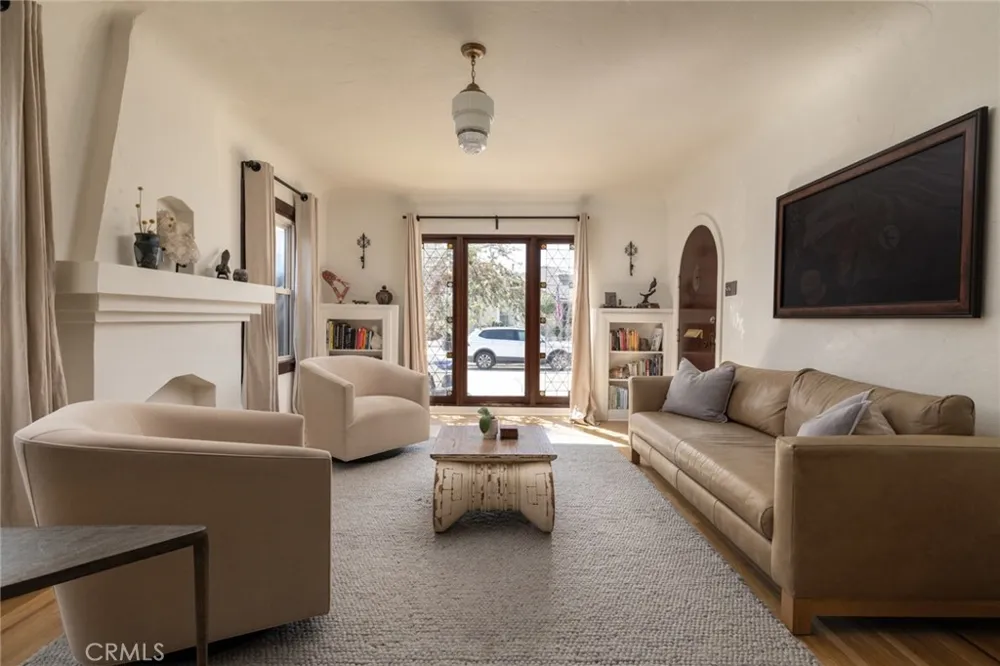 270 Campo Long Beach, CA 90803
