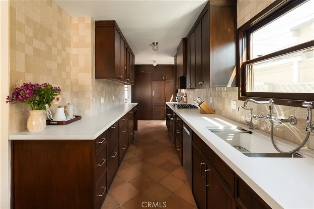 270 Campo Long Beach, CA 90803