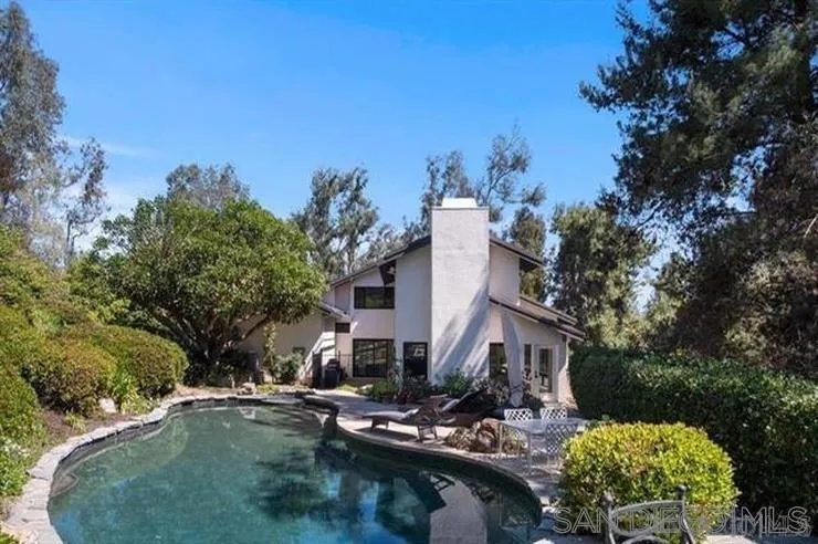 4905 EL ARCO IRIS Rancho Santa Fe, CA 92067