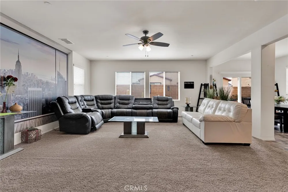 15742 Lorretta Victorville, CA 92394