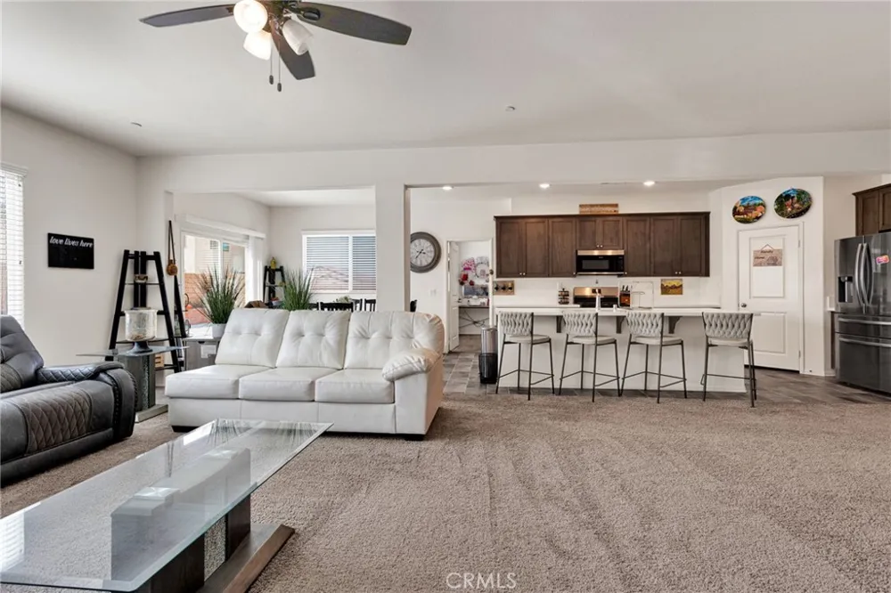 15742 Lorretta Victorville, CA 92394
