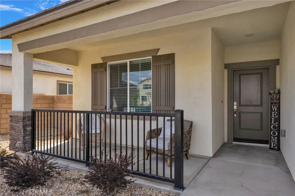 15742 Lorretta Victorville, CA 92394