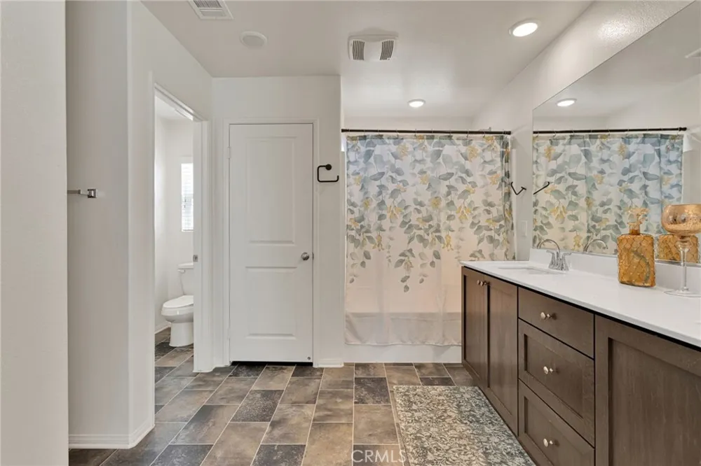 15742 Lorretta Victorville, CA 92394