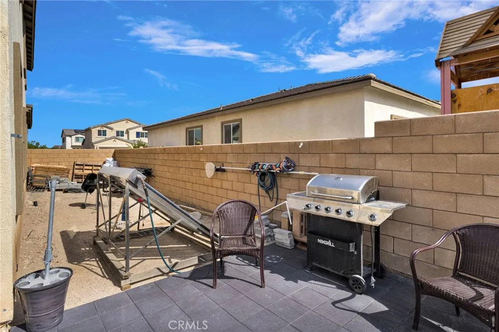 15742 Lorretta Victorville, CA 92394