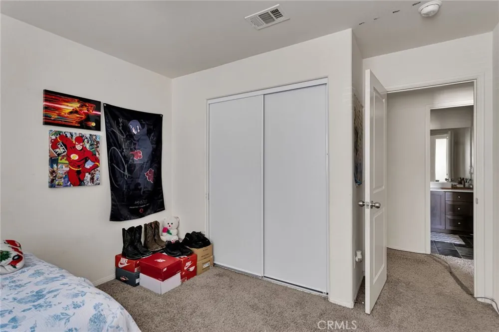 15742 Lorretta Victorville, CA 92394