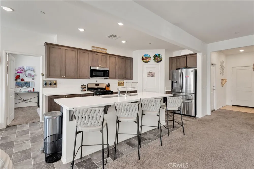 15742 Lorretta Victorville, CA 92394