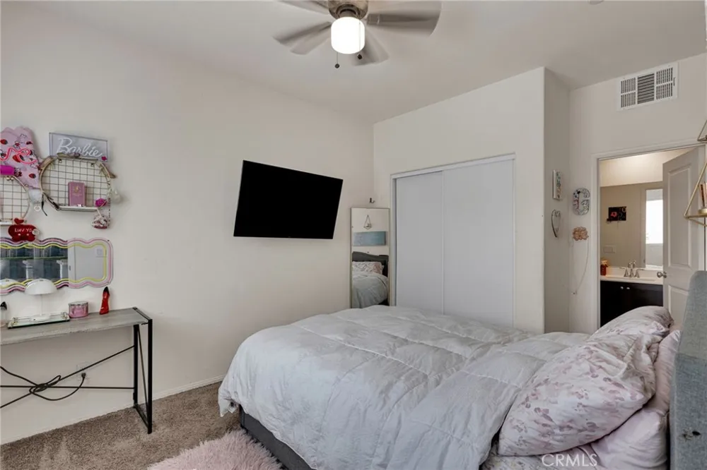 15742 Lorretta Victorville, CA 92394