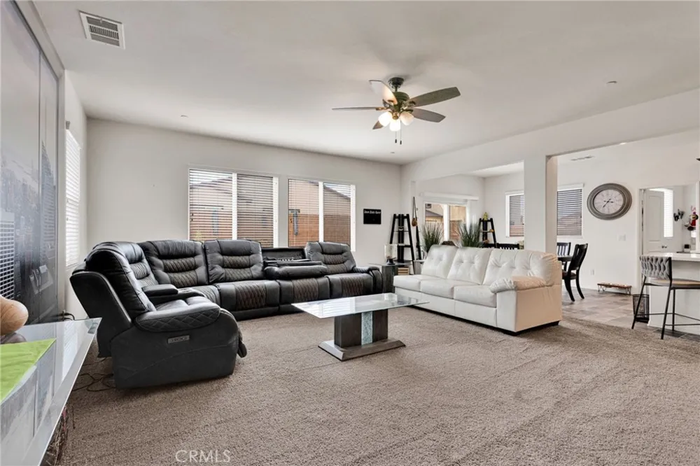 15742 Lorretta Victorville, CA 92394