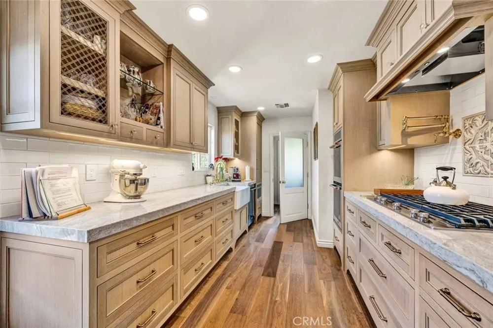 2543 E Coolidge Orange, CA 92867