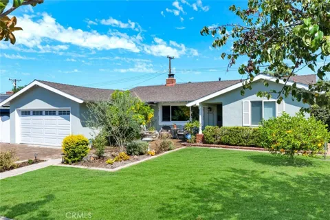2543 E Coolidge
