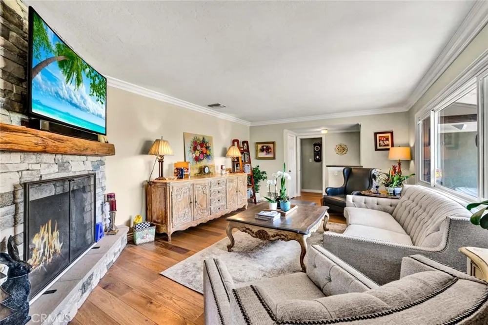 2543 E Coolidge Orange, CA 92867