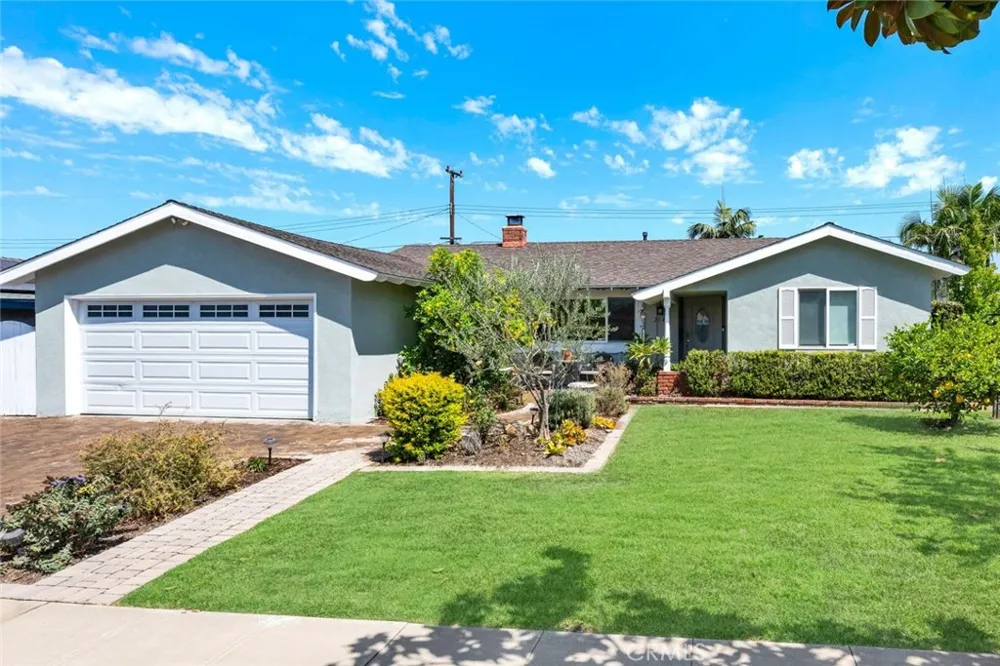 2543 E Coolidge Orange, CA 92867