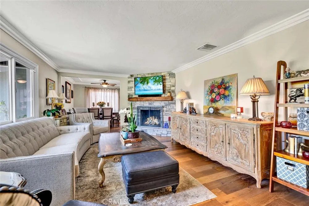 2543 E Coolidge Orange, CA 92867