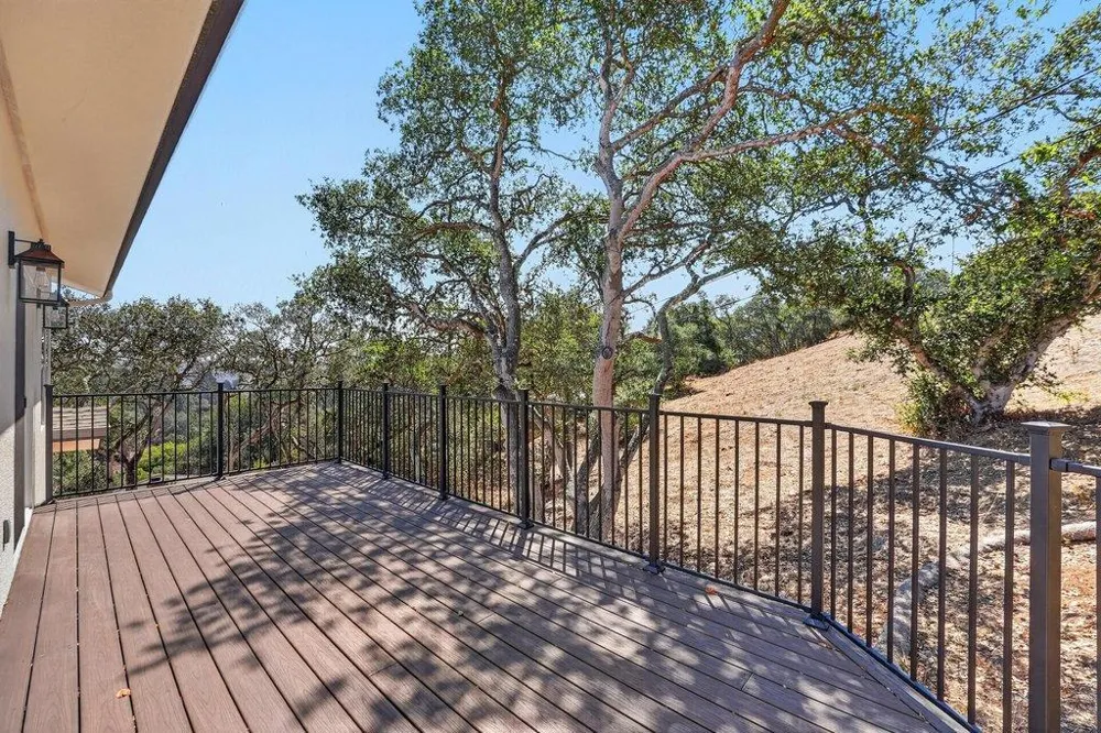 14020 Tres Ninas Court Watsonville, CA 95076