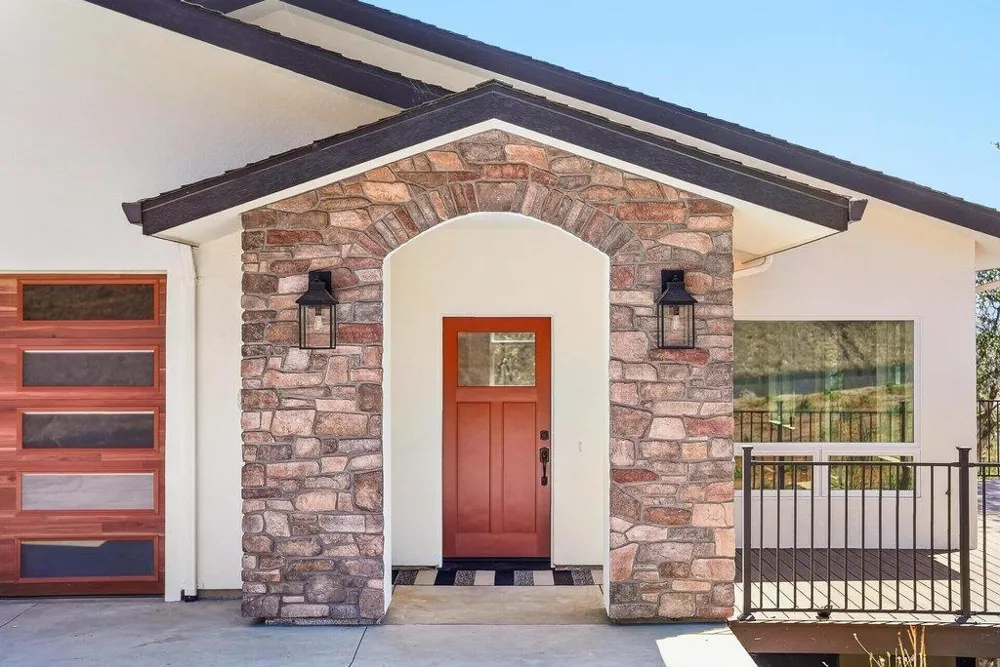 14020 Tres Ninas Court Watsonville, CA 95076