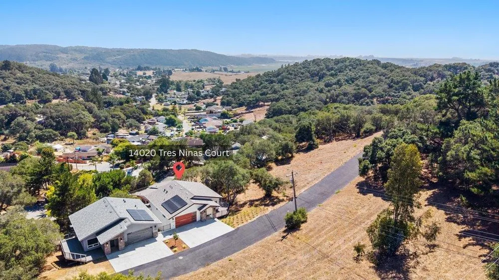 14020 Tres Ninas Court Watsonville, CA 95076