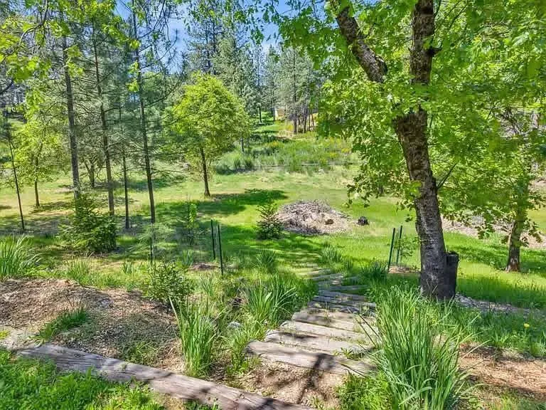 24275 Grand View Avenue Colfax, CA 95713