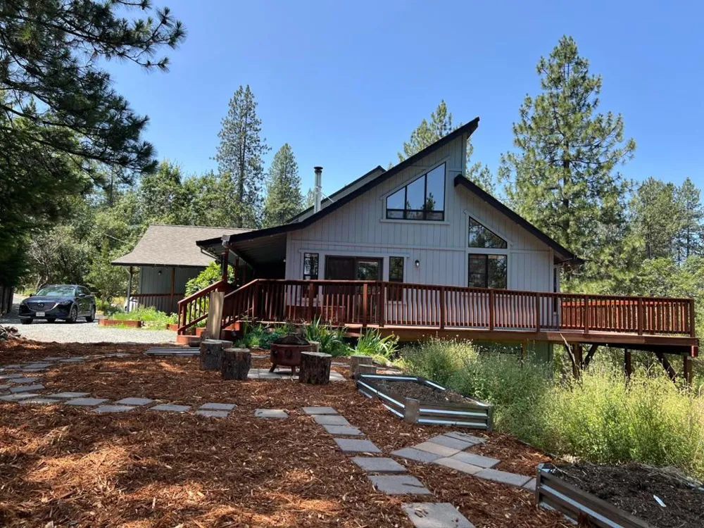 24275 Grand View Avenue Colfax, CA 95713