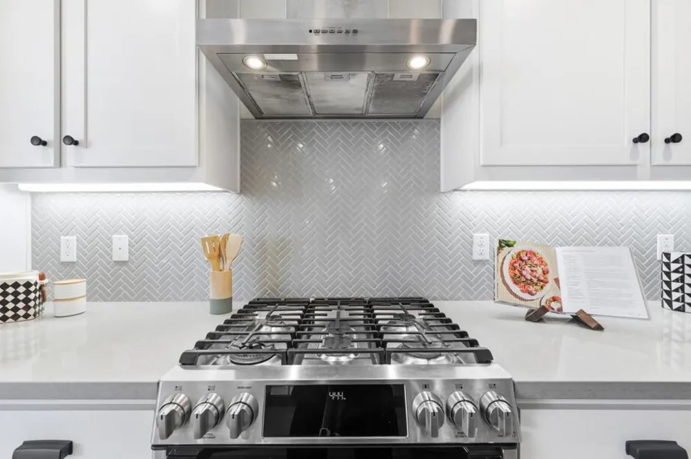 1652 Wonderland Way Way Hayward, CA 94545
