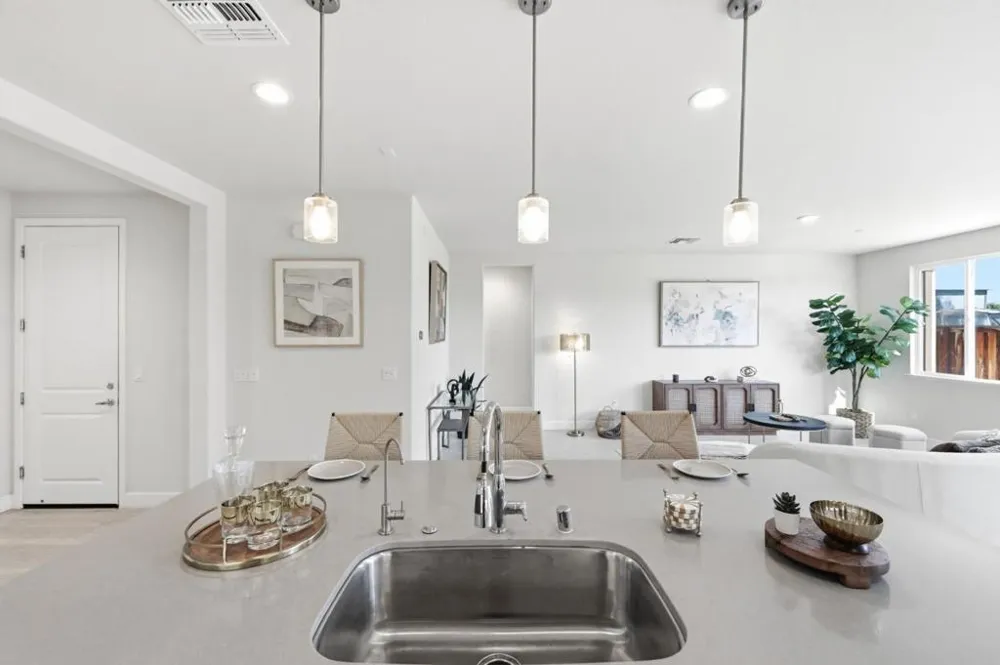 1652 Wonderland Way Way Hayward, CA 94545