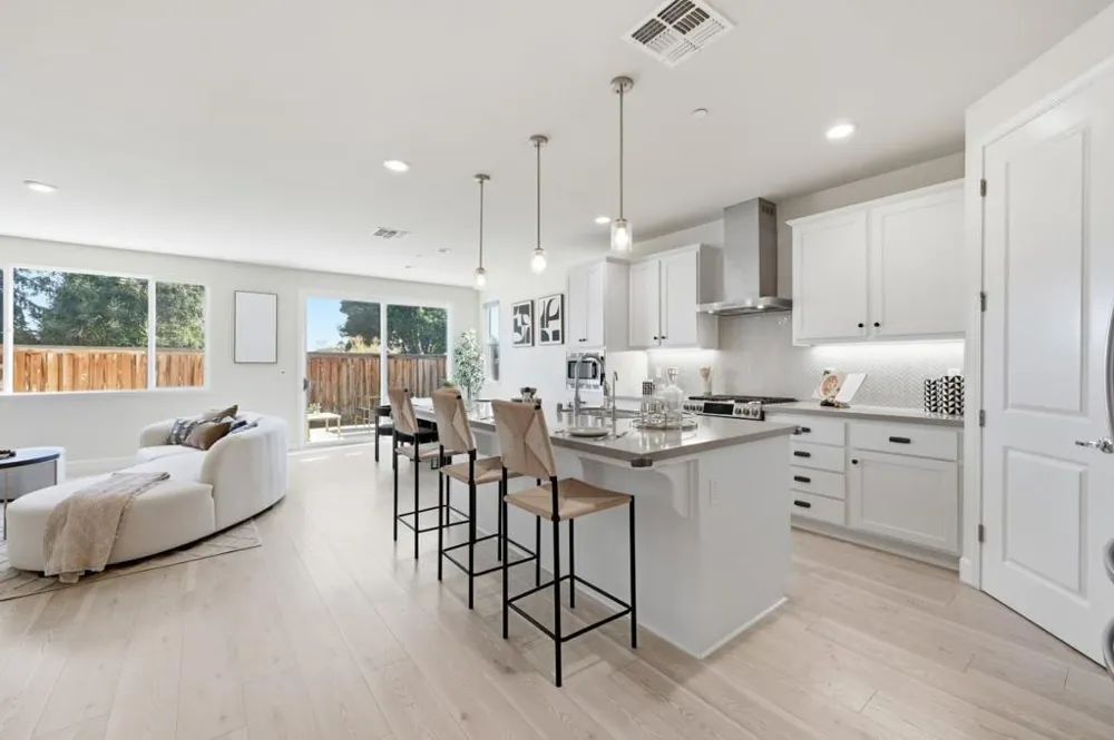 1652 Wonderland Way Way Hayward, CA 94545