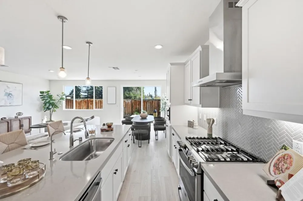 1652 Wonderland Way Way Hayward, CA 94545
