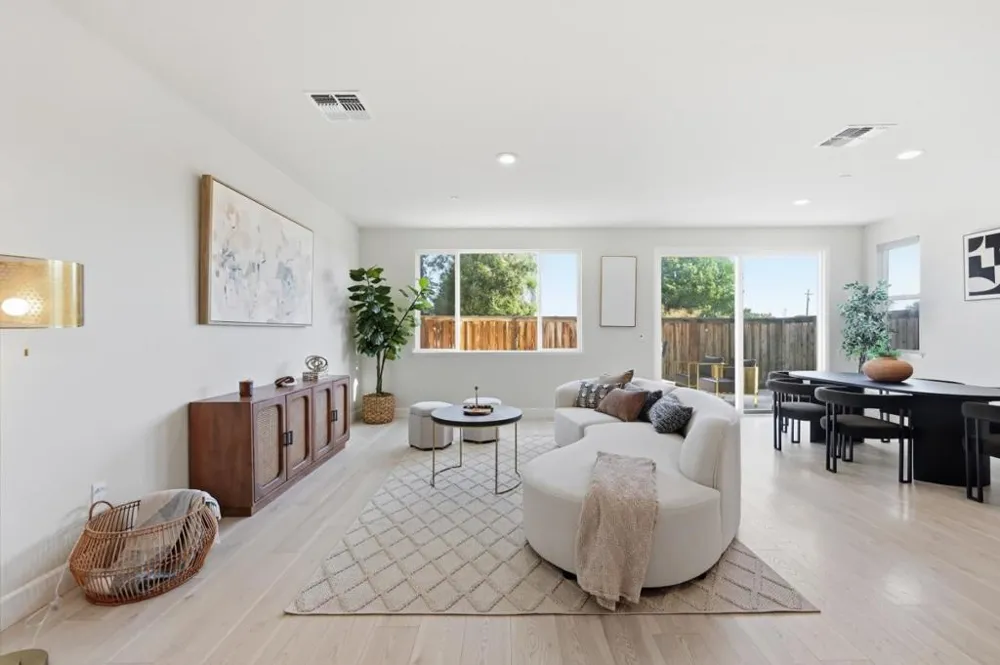 1652 Wonderland Way Way Hayward, CA 94545