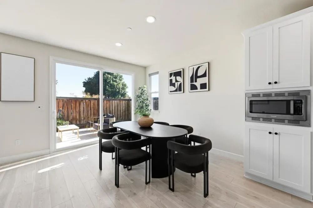 1652 Wonderland Way Way Hayward, CA 94545