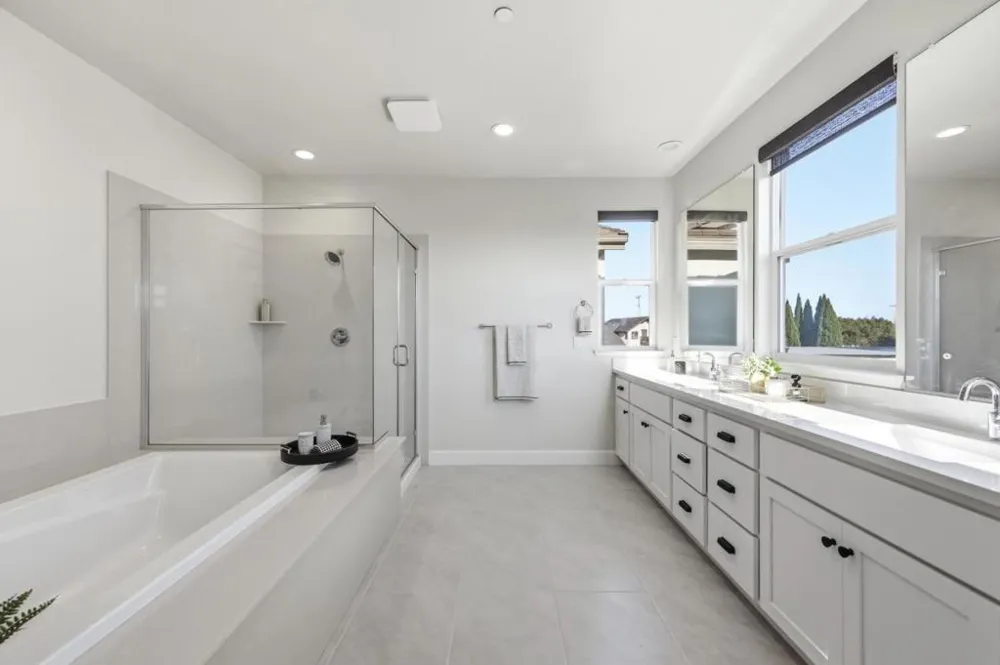 1652 Wonderland Way Way Hayward, CA 94545