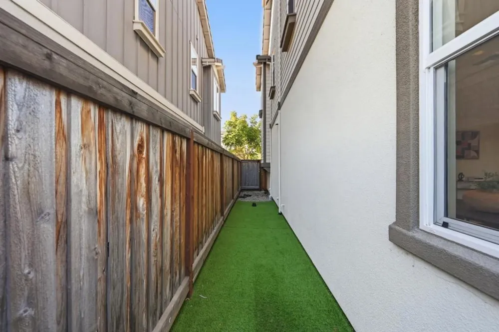 1652 Wonderland Way Way Hayward, CA 94545