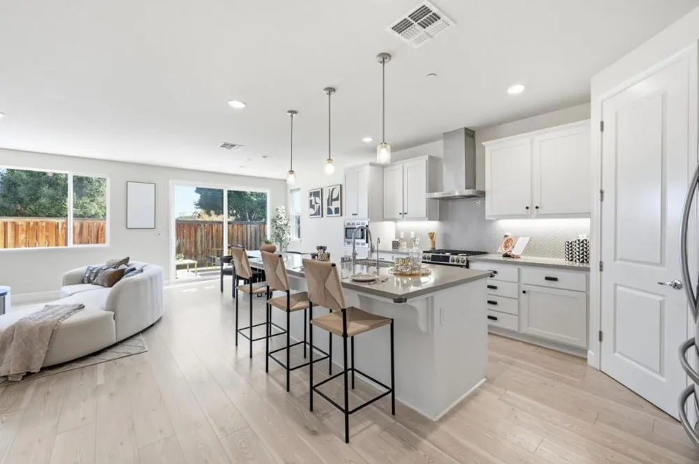 1652 Wonderland Way Way Hayward, CA 94545