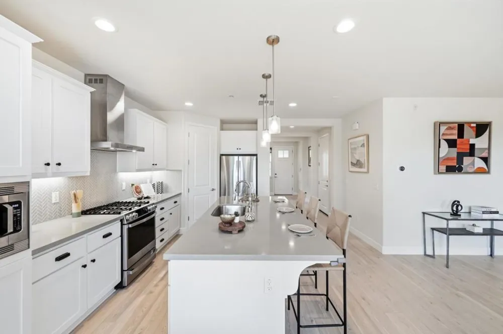 1652 Wonderland Way Way Hayward, CA 94545
