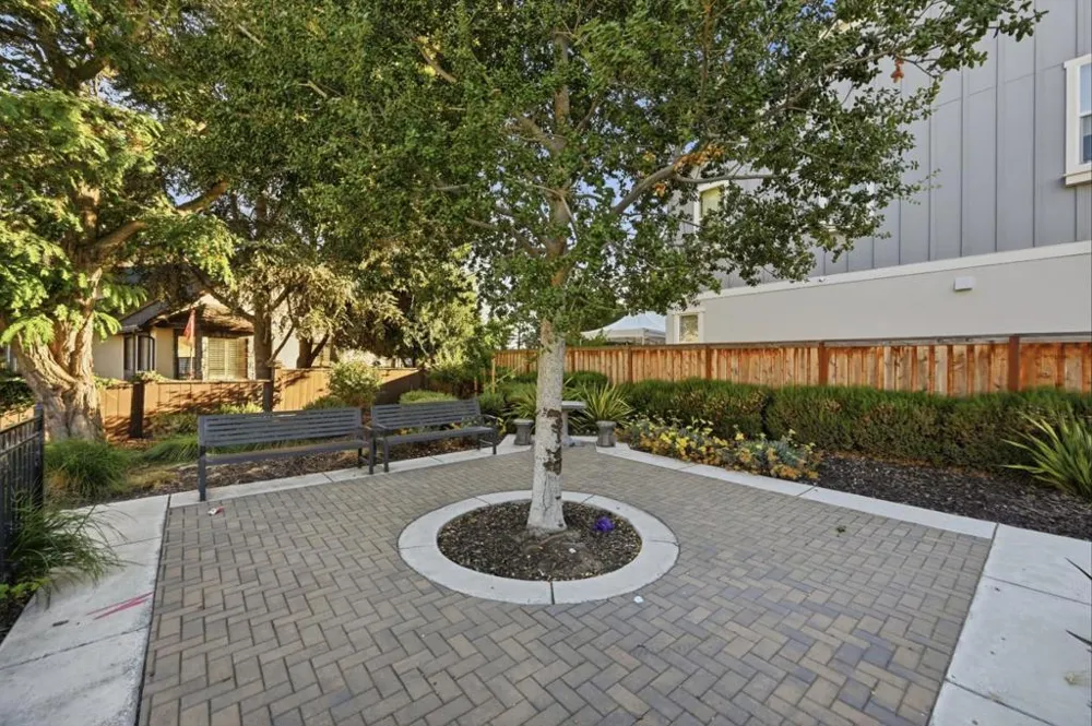 1652 Wonderland Way Way Hayward, CA 94545
