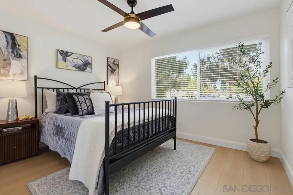 387 Melrose #D Vista, CA 92083
