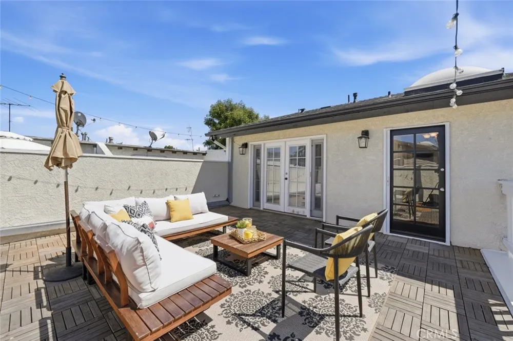 2215 Curtis Avenue #A Redondo Beach, CA 90278