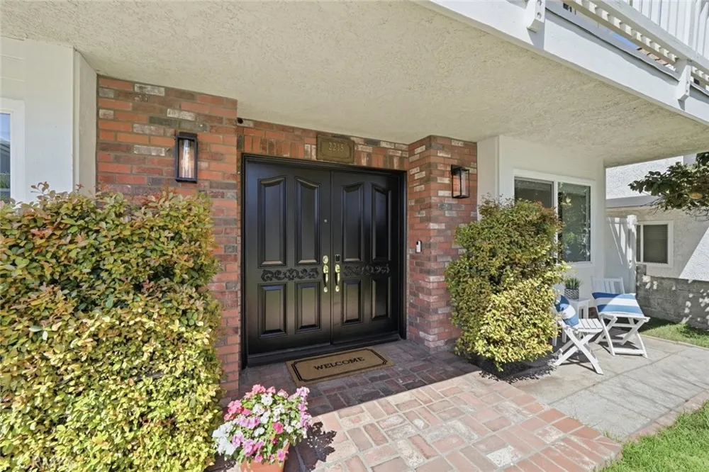 2215 Curtis Avenue #A Redondo Beach, CA 90278