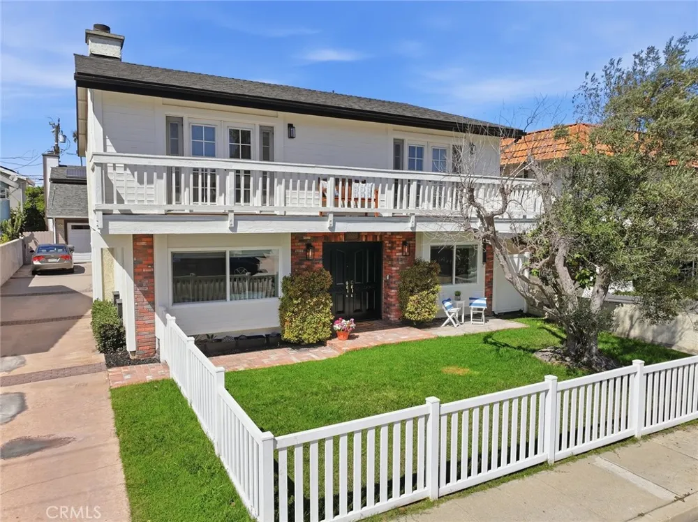 2215 Curtis Avenue #A Redondo Beach, CA 90278